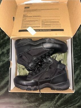 NWT Magnum Men’s Viper Pro 5 Tactical Boots